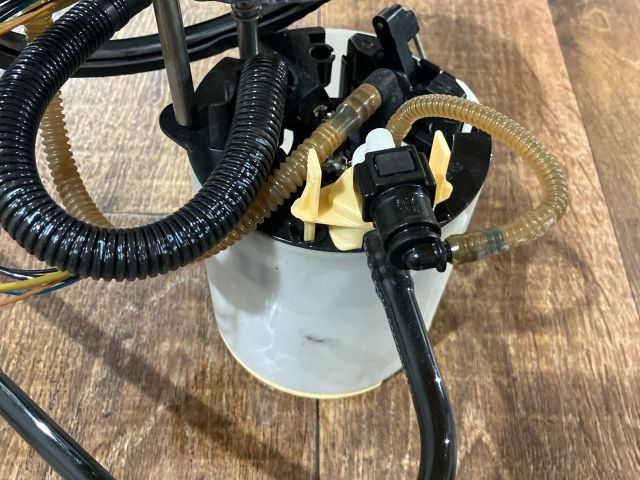 bontott VW PASSAT B6 Üzemanyag Szivattyú