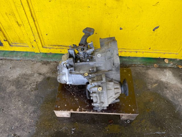 bontott VW PASSAT B6 Váltó (Mechanikus)