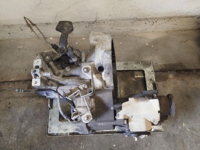 bontott VW PASSAT B6 Váltó (Mechanikus)