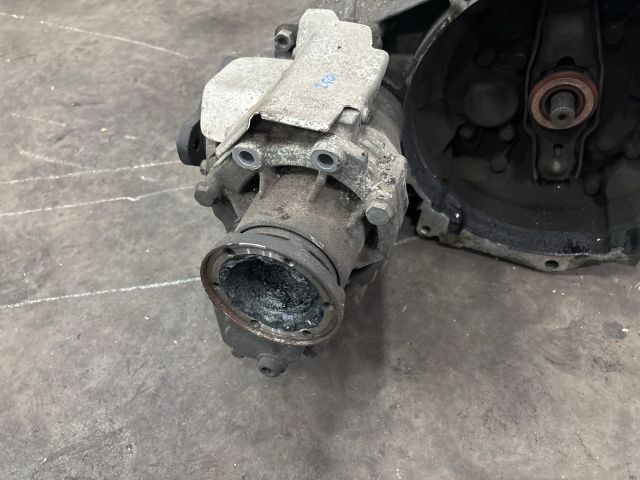 bontott VW PASSAT B6 Váltó (Mechanikus)