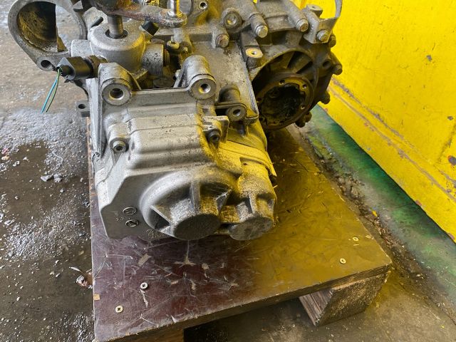 bontott VW PASSAT B6 Váltó (Mechanikus)