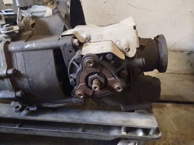 bontott VW PASSAT B6 Váltó (Mechanikus)