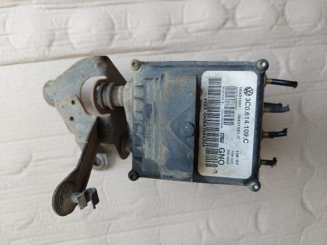 bontott VW PASSAT B6 ABS Kocka