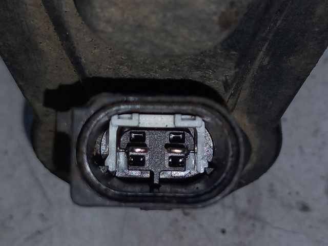 bontott VW PASSAT B6 Bal hátsó Féknyereg Munkahengerrel