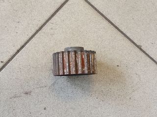 bontott VW PASSAT B6 Főtengely Bordáskerék / Lánckerék