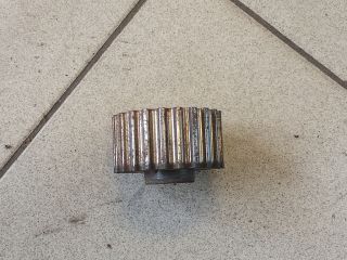 bontott VW PASSAT B6 Főtengely Bordáskerék / Lánckerék