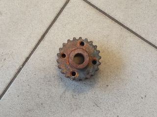 bontott VW PASSAT B6 Főtengely Bordáskerék / Lánckerék