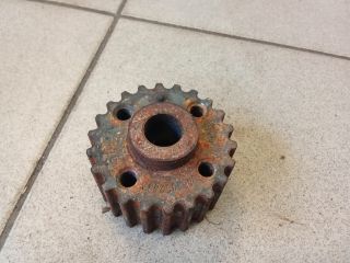 bontott VW PASSAT B6 Főtengely Bordáskerék / Lánckerék