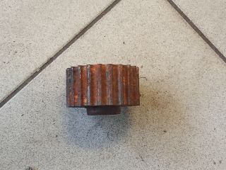 bontott VW PASSAT B6 Főtengely Bordáskerék / Lánckerék