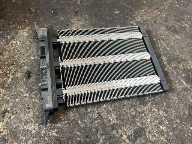 bontott VW PASSAT B6 Fűtőradiátor