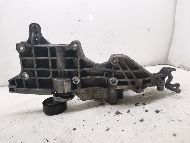 bontott VW PASSAT B6 Generátor Tartó Bak