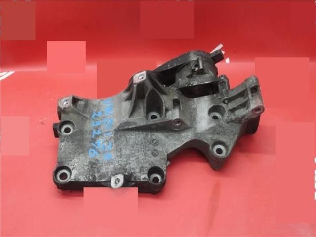 bontott VW PASSAT B6 Generátor Tartó Bak