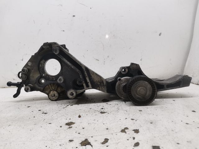 bontott VW PASSAT B6 Generátor Tartó Bak