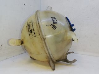 bontott VW PASSAT B6 Kiegyenlítő Tartály