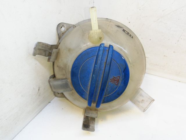 bontott VW PASSAT B6 Kiegyenlítő Tartály