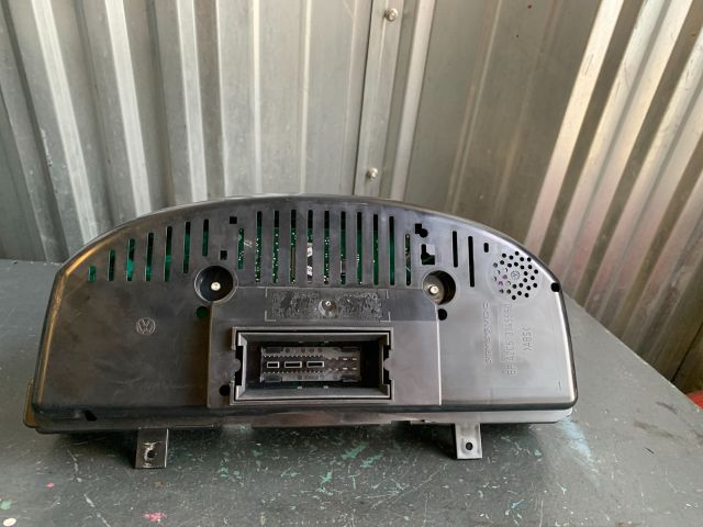 bontott VW PASSAT B6 Kilométeróra