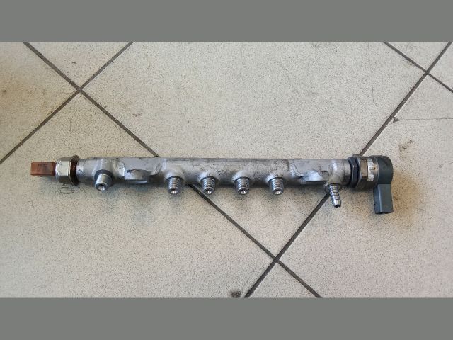 bontott VW PASSAT B6 Közösnyomócső