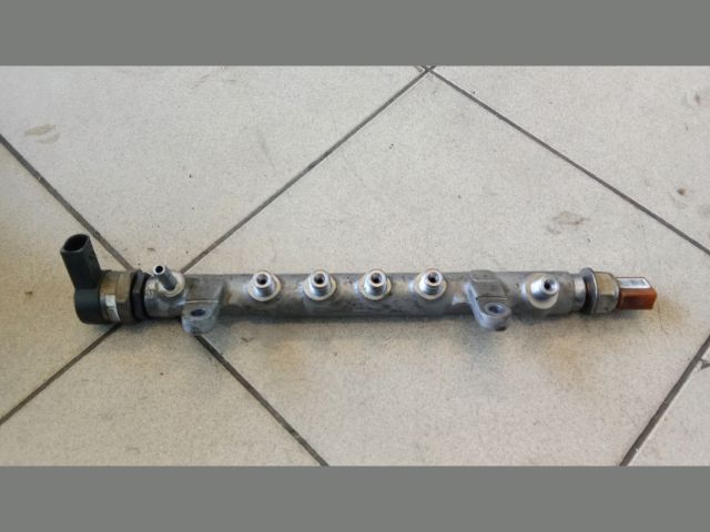 bontott VW PASSAT B6 Közösnyomócső