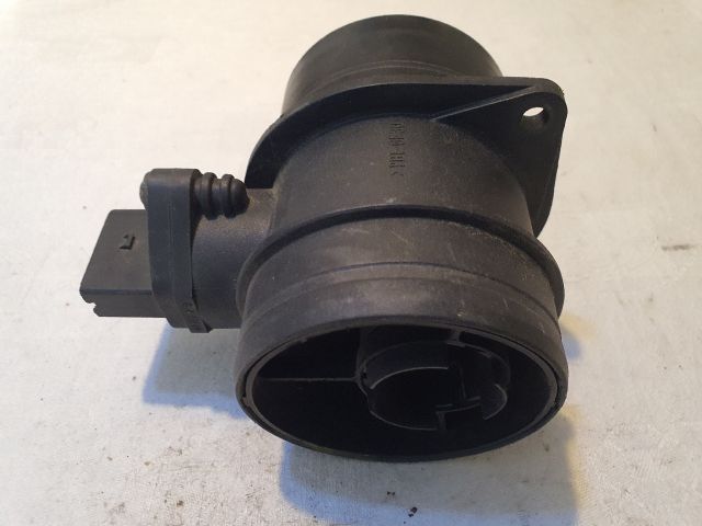 bontott VW PASSAT B6 Légtömegmérő