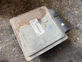 bontott VW PASSAT B6 Motorvezérlő