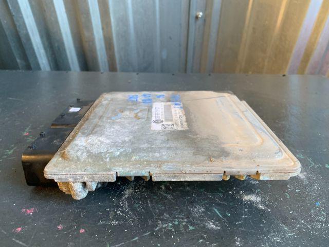 bontott VW PASSAT B6 Motorvezérlő