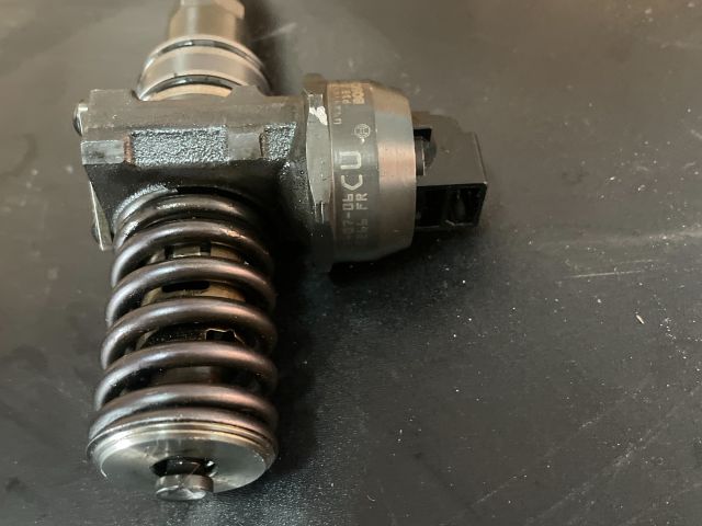 bontott VW PASSAT B6 Porlasztó (1 db)