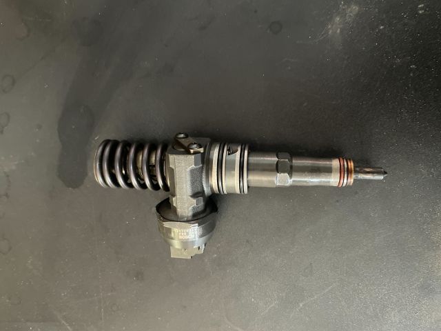 bontott VW PASSAT B6 Porlasztó (1 db)