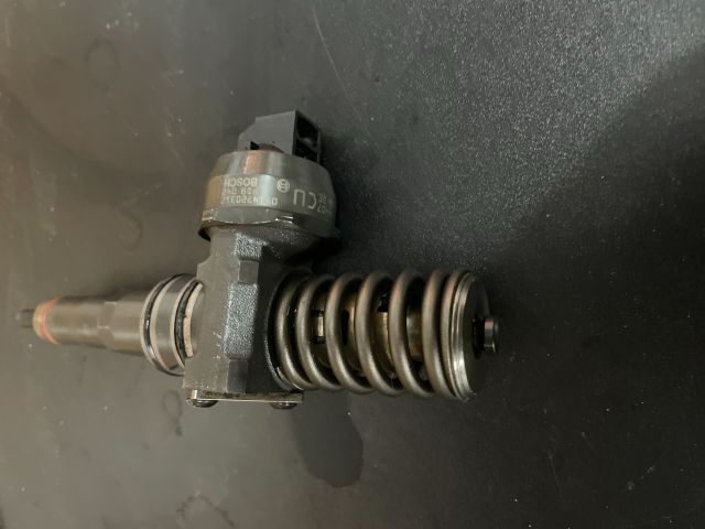 bontott VW PASSAT B6 Porlasztó (1 db)