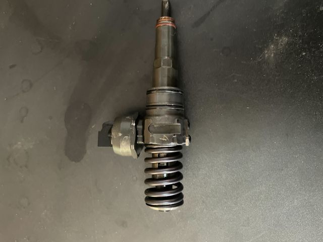 bontott VW PASSAT B6 Porlasztó (1 db)