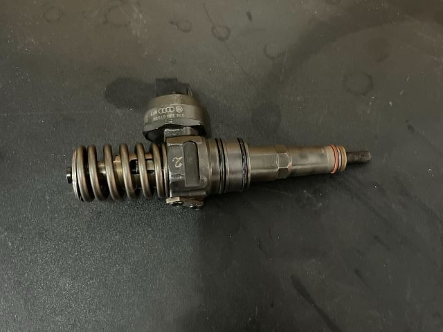 bontott VW PASSAT B6 Porlasztó (1 db)