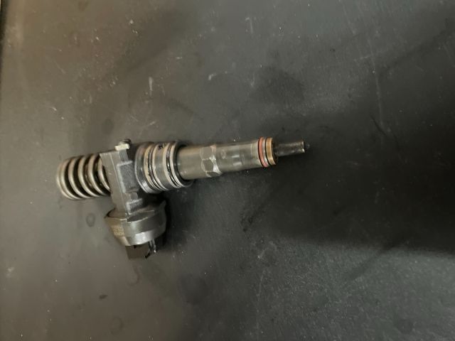 bontott VW PASSAT B6 Porlasztó (1 db)