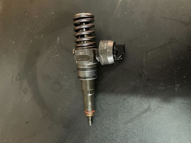 bontott VW PASSAT B6 Porlasztó (1 db)