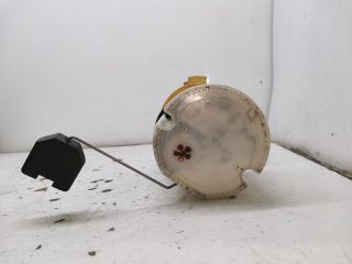 bontott VW PASSAT B6 Üzemanyag Szivattyú