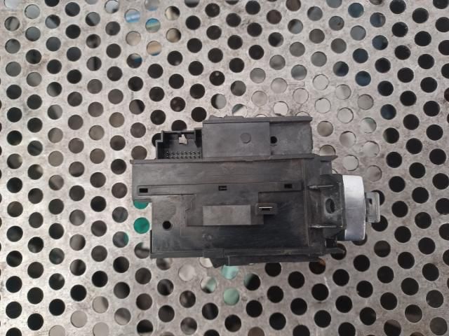 bontott VW PASSAT B6 Gyújtáskapcsoló