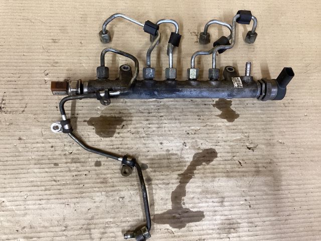 bontott VW PASSAT B6 Közösnyomócső