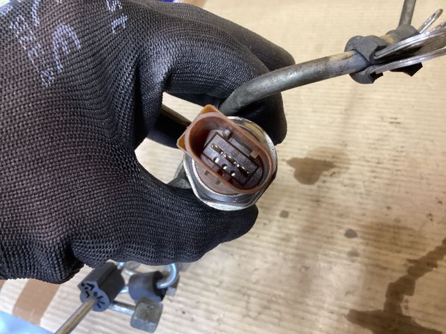 bontott VW PASSAT B6 Közösnyomócső