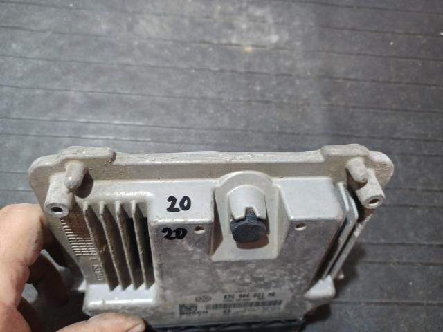 bontott VW PASSAT B6 Motorvezérlő