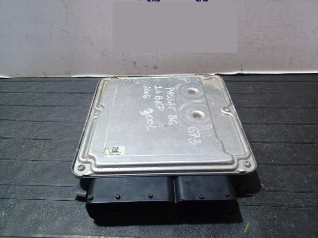 bontott VW PASSAT B6 Motorvezérlő