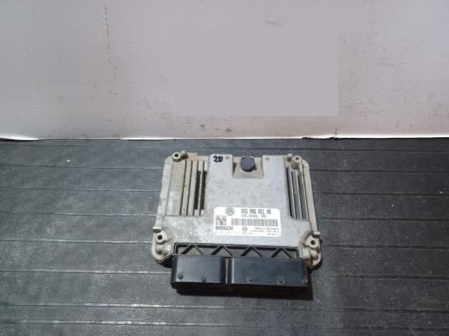 bontott VW PASSAT B6 Motorvezérlő