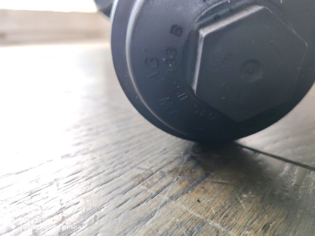 bontott VW PASSAT B6 Olajszűrő Ház