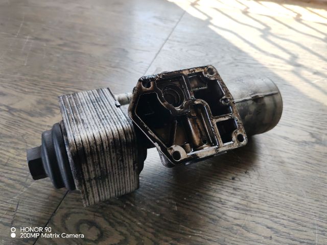 bontott VW PASSAT B6 Olajszűrő Ház