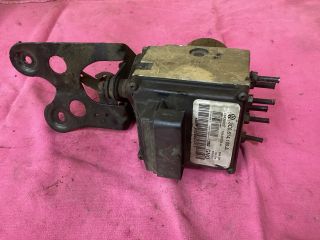 bontott VW PASSAT B6 ABS Kocka