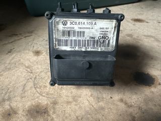 bontott VW PASSAT B6 ABS Kocka