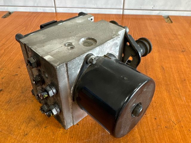 bontott VW PASSAT B6 ABS Kocka