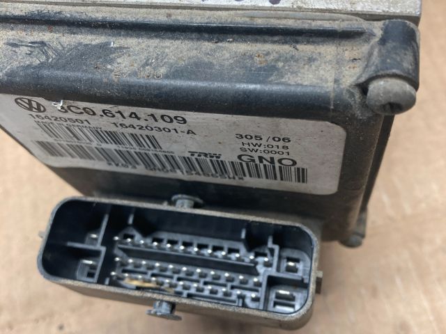 bontott VW PASSAT B6 ABS Kocka