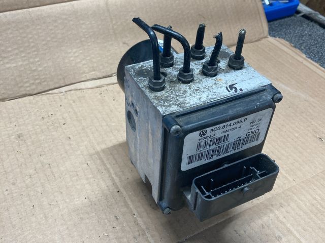 bontott VW PASSAT B6 ABS Kocka