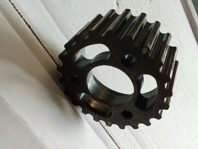 bontott VW PASSAT B6 Adagoló Bordáskerék / Lánckerék