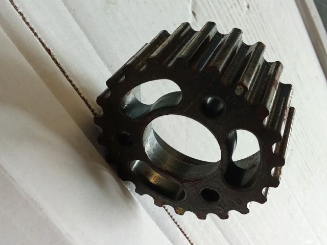 bontott VW PASSAT B6 Adagoló Bordáskerék / Lánckerék