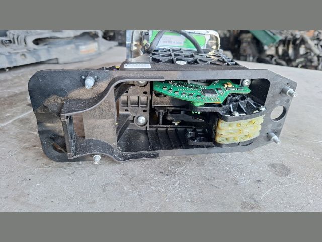 bontott VW PASSAT B6 Automata Váltókar