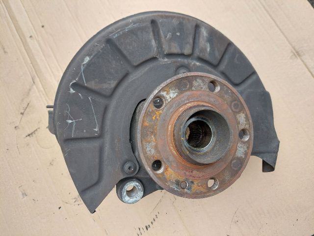 bontott VW PASSAT B6 Bal első Csonkállvány Kerékaggyal